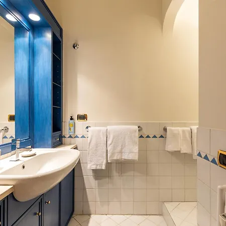Daire Beplace In Pagano Milano